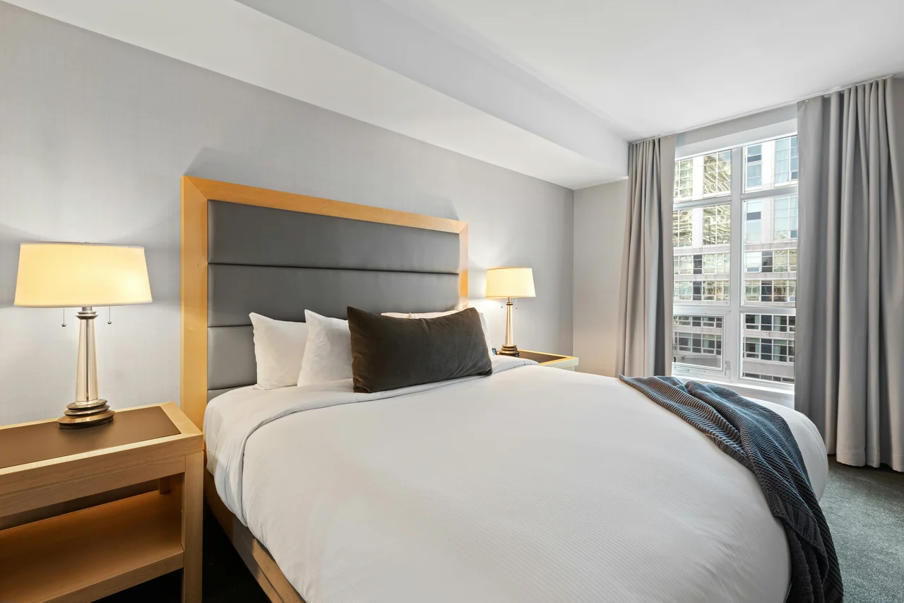 Hotel Bedding